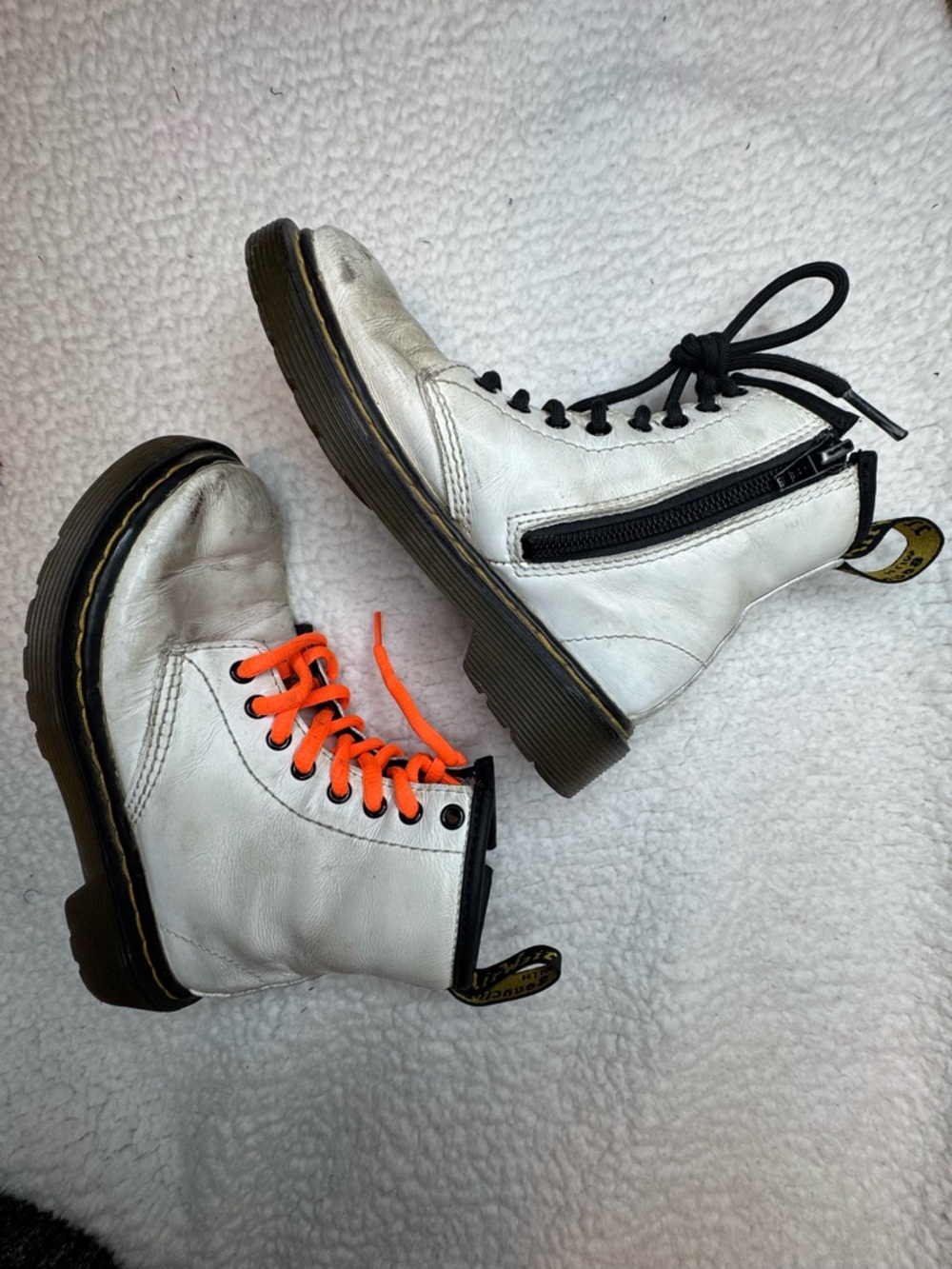 Bundle of girl’s boots